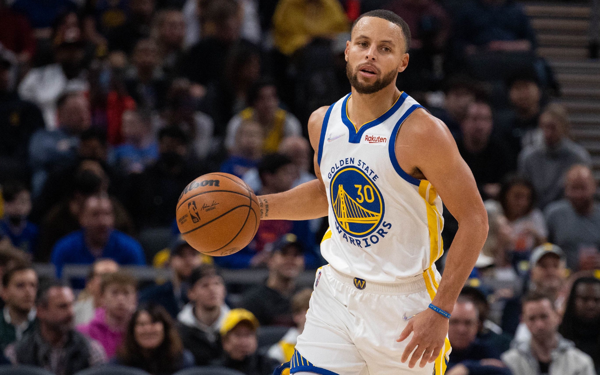 奥尔莫：心情有点复杂，我们本想要赢球和零封（奥尔莫：心情复杂，我们原本期待取胜并零封对手）