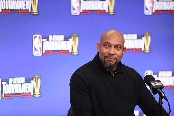 阿尔特塔：萨利巴昨天依然没训练，不确定能不能打狼队（阿尔特塔：萨利巴昨日仍缺席训练，能否出战狼队成疑）