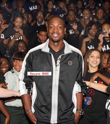 孙兴慜热刺生涯经典瞬间：斩英超金靴&普斯卡什奖、欧联圆梦（孙兴慜热刺高光回顾：英超金靴与普斯卡什奖加身，欧联圆梦）