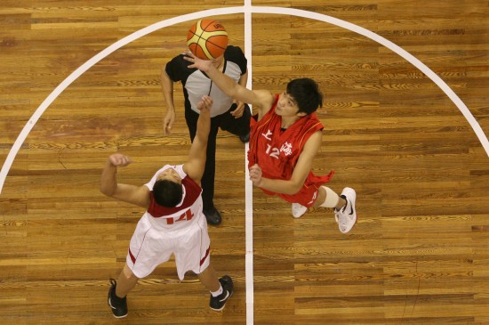 古德蒂手术成功 持拐杖回归执教 博斯科维奇+马尔科娃冲击新赛季（古德蒂术后康复拄拐复出执教 博斯科维奇与马尔科娃剑指新赛季）