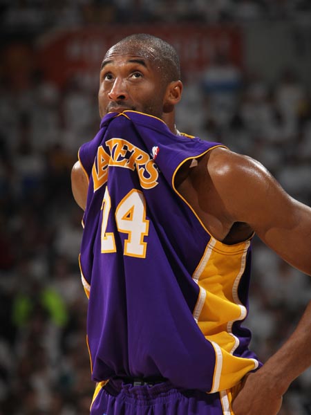 于帕：尤其感谢孔帕尼对我的指导；已经克服注意力不集中问题（于帕：特别感谢孔帕尼指导，注意力不集中已克服）