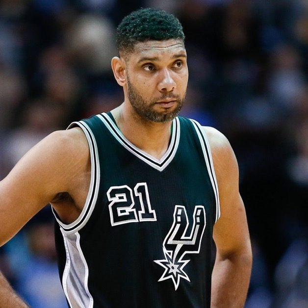 弗兰克：中国非常自由和安全，商品非常便宜，菜味道出奇地好（弗兰克称中国自由安全、物价实惠，菜肴出奇美味）