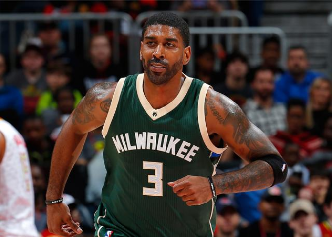 记者：皇马无法在1月激活帕斯的回购条款，且尚未考虑让其回归（皇马无法在1月启用帕斯回购条款，且暂未考虑召回）