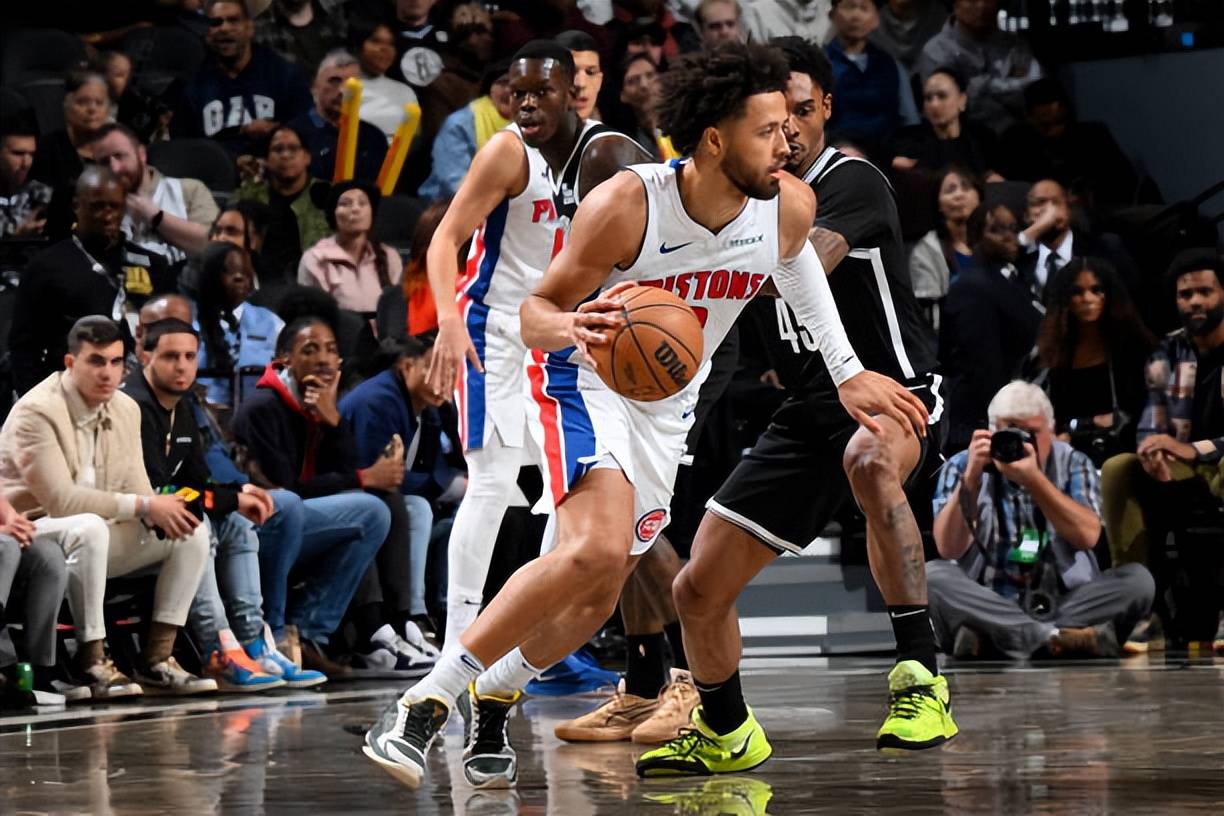 “200俱乐部”！里弗斯过去6场比赛场均33分5.8助攻（里弗斯近6战场均33分5.8助，跻身“200俱乐部”）