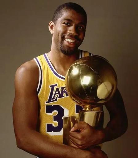 厄德高：参加世界杯是我从小的梦想；我的伤情已经好转（厄德高：儿时梦想征战世界杯，伤势恢复向好）