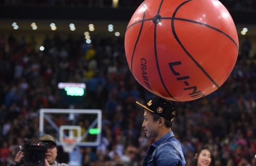 篮球NBA最新MVP榜出炉，新领跑者诞生（NBA最新MVP榜揭晓，新任榜首诞生）