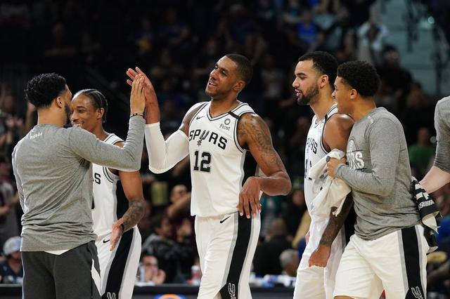 记者：姆巴佩和卡马文加无大碍，两人都将可出战埃尔切（记者：姆巴佩、卡马文加伤情无忧，均可出战埃尔切）